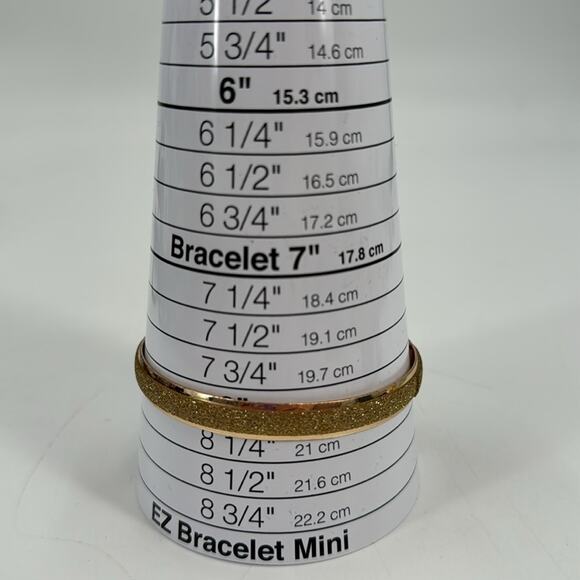 Gold glitter bangle bracelet - Picture 4 of 4